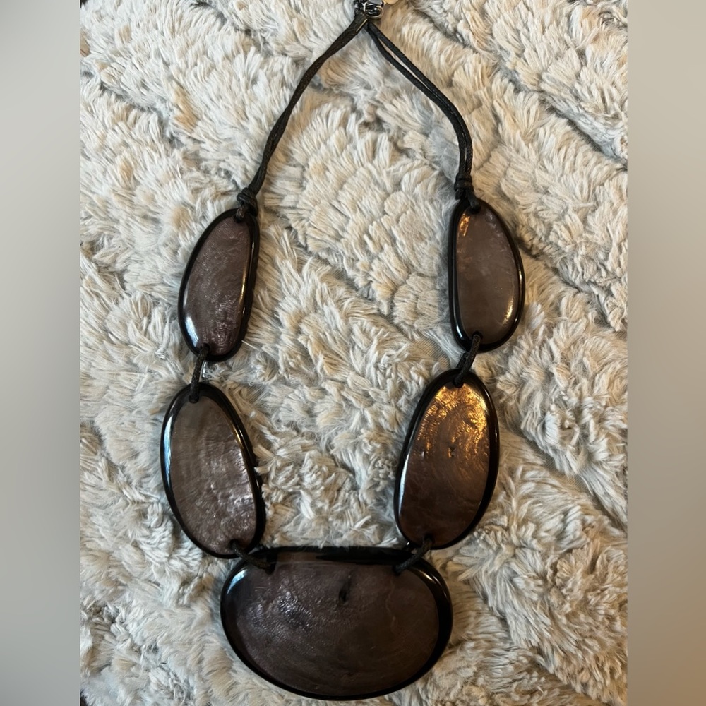 Shimmery Brown Pearl toned Necklace